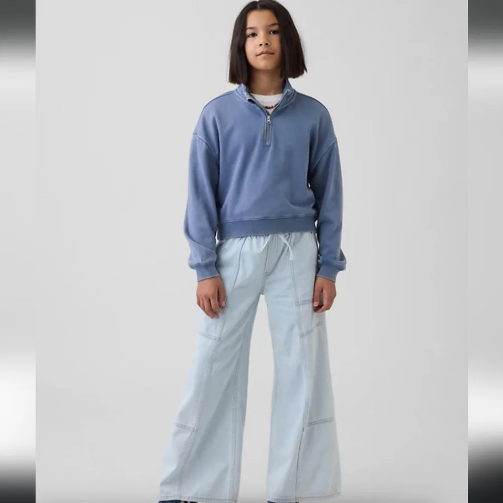 NWT Gap Kids Low Rise Baggy Jeans Light Wash - Size M (8)